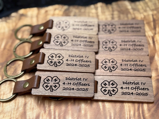 Customizable Walnut Farm Animal Keychain: Engraved Livestock & 4H Clover